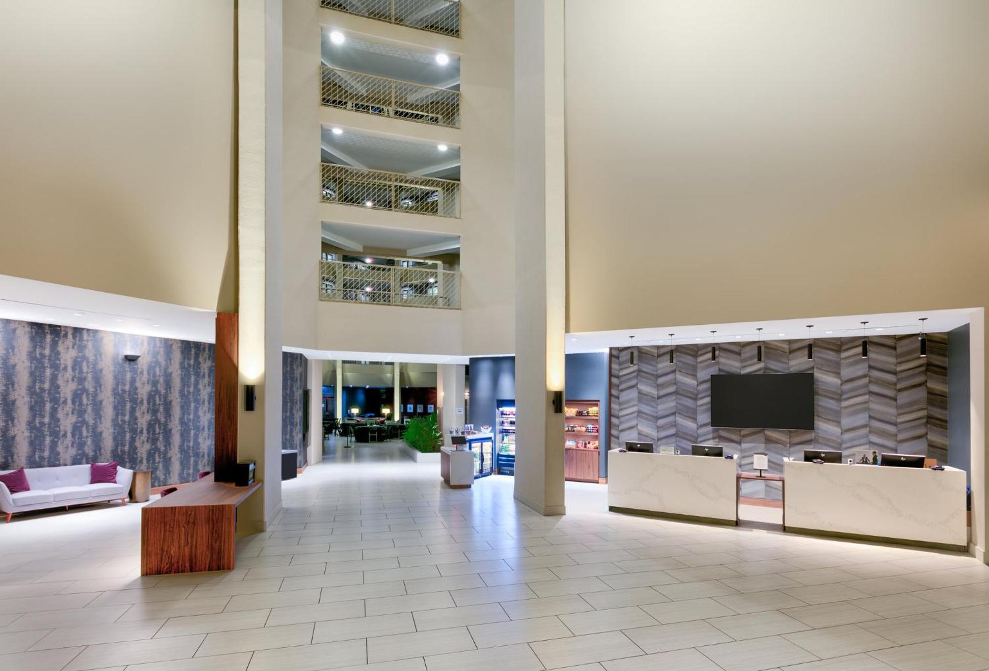 Crowne Plaza Suites Arlington By Ihg Extérieur photo