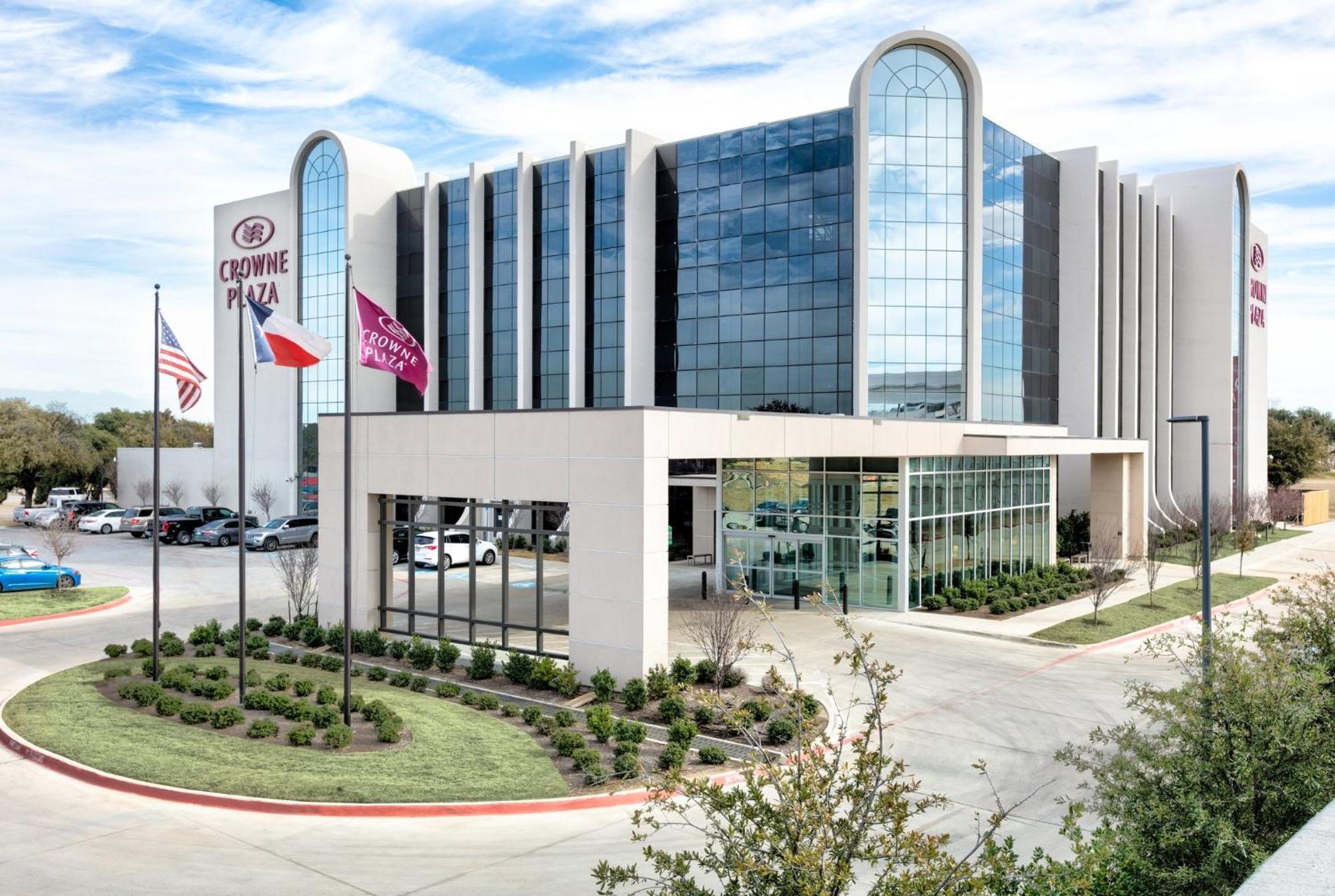 Crowne Plaza Suites Arlington By Ihg Extérieur photo